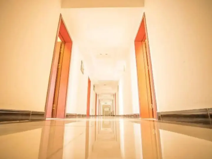 Линьи: Yangguang Express Hotel