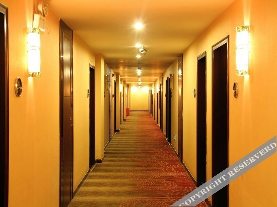 Сичан: Phoenix Hotel