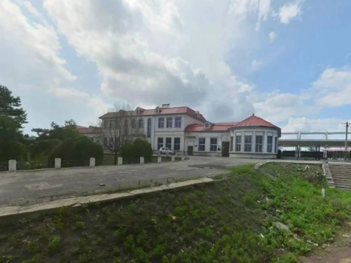 Байшань: One Mountain One Blue Ecological Theme Hotel (Changbaishan High Speed Rail Station)