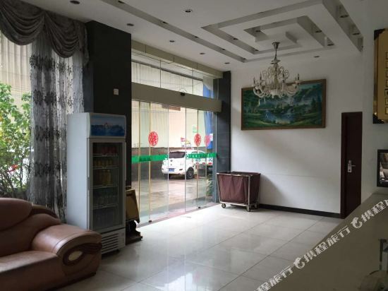 Ганьчжоу: Ganzhou Heren Business Hotel