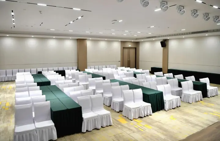 Баодин: Ding Zhou International Hotel