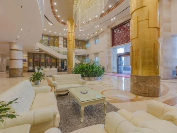 Чжуншань: Dynasty Commercial Hotel
