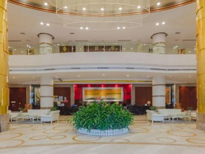 Чжуншань: Dynasty Commercial Hotel