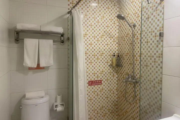Лянфан: Homeinn Hotel (Sanhe Fuda Shopping Center)