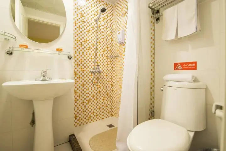 Ухань: Home Inn Wuhan Yellow Crane Tower Hubu Alley