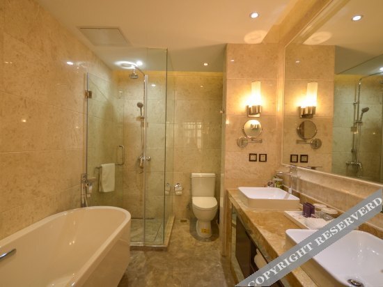 Синин: Yinjiang Business Hotel
