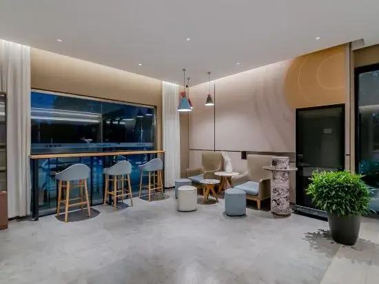Уху: Homeinn Hotel (Wuhu Fumin Road Fantawild Fantasy Kingdom)