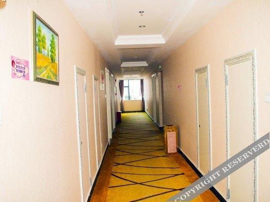 Янгиианг: Siji Holiday Hotel