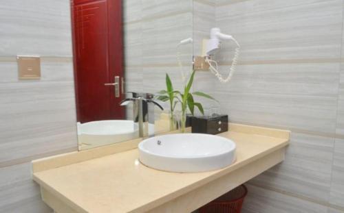 Хойчжоу: Yilong Hotel (Huizhou Ganghui)