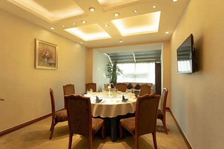 Чжэнчжоу: Jinding Macau International Hotel
