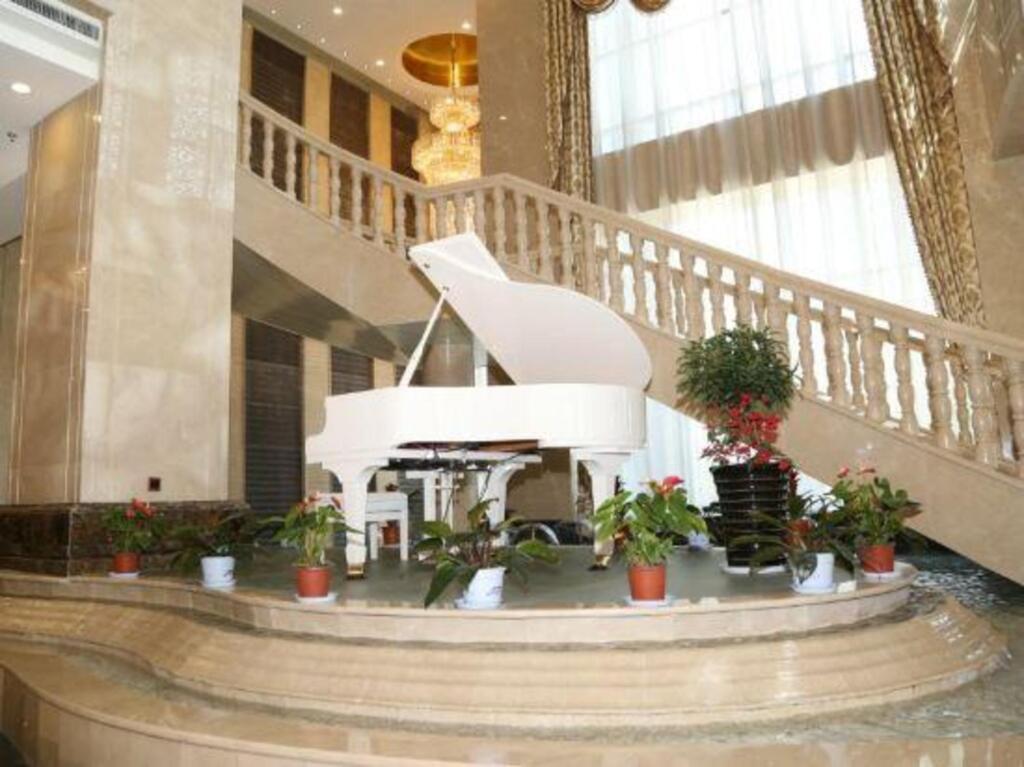 Чжэнчжоу: Jinding Macau International Hotel