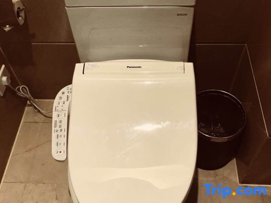 Цзинчжоу: Jing Li Chu Yue Hotel