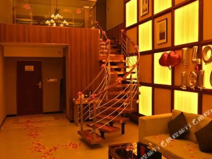 Джиангме: Sky Mall Hotel