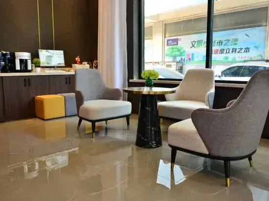 Ляньюньган: Homeinn Plus Hotel (Donghai Pedestrian Street Railway Station)