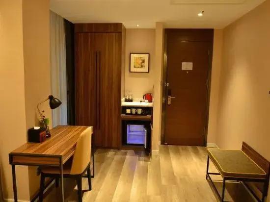 Ляньюньган: Homeinn Plus Hotel (Donghai Pedestrian Street Railway Station)