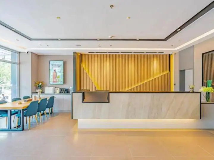 Инкоу: Homeinn Selected Hotel (Yingkou Bayuquan Wanlong Commercial Building)