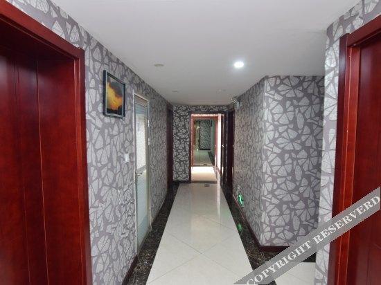Лоян: Yijiayuan Business Hotel
