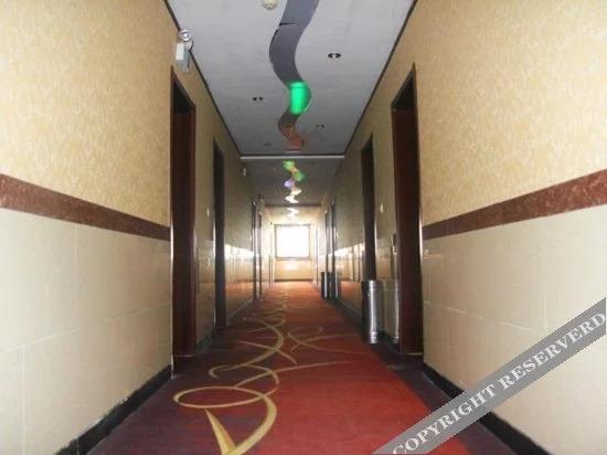Кайфын: Wenquan Business Hotel