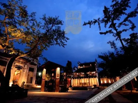 Шанграо: Houtang Holiday Manor