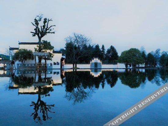 Шанграо: Houtang Holiday Manor