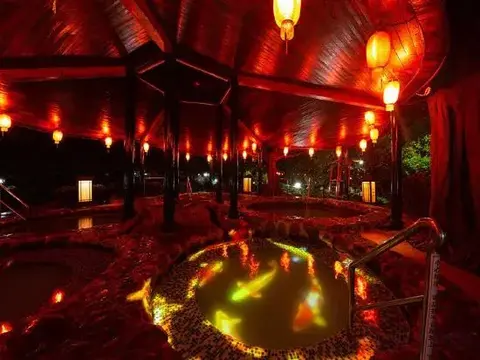 Цзиньюань: Xinyinzhan Hot Spring Holiday Resort