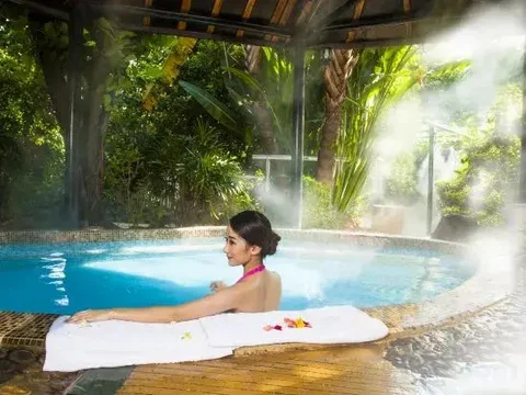 Цзиньюань: Xinyinzhan Hot Spring Holiday Resort