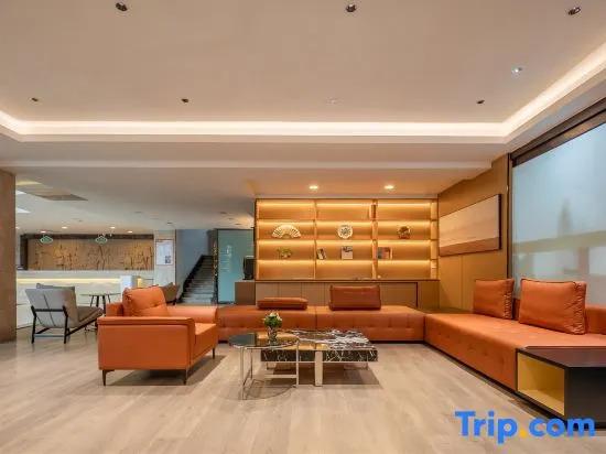Люян: Vienna Hotel (Xiaoyi Wanda Plaza Municipal Government Branch)