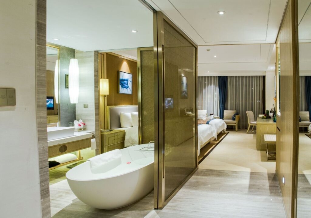 Санья: Grand New Century Hotel