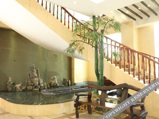Маоминг: Bohe Yihai Hotel