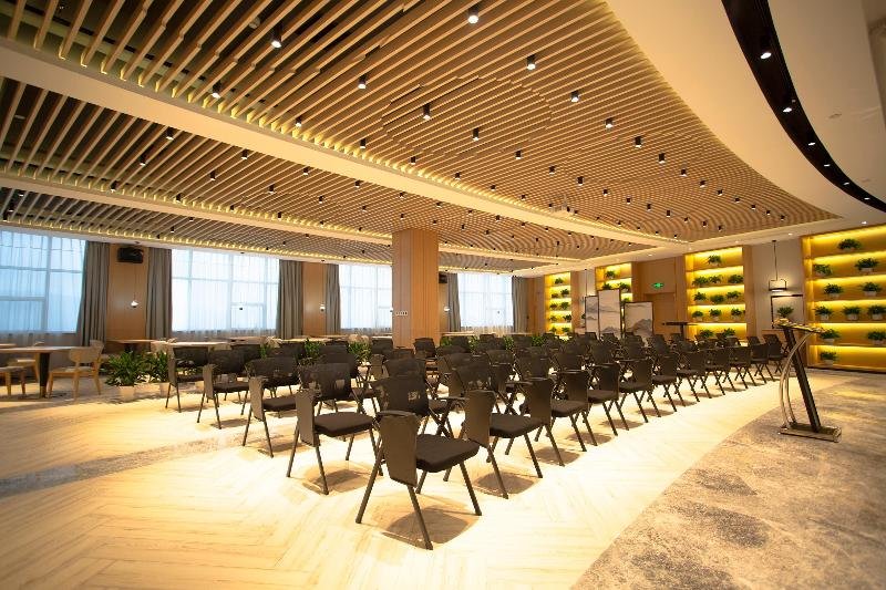 Тайчжоу: Madison Hotel Taizhou Xianju