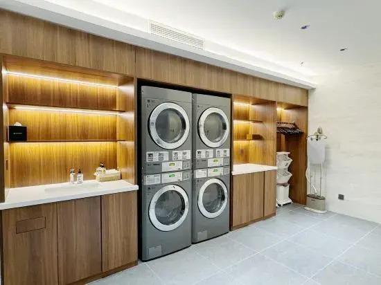 Шэньян: Homeinn Plus Hotel (Shenyang Railway Station East Square Subway Station)