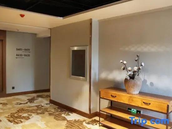 Баодин: James Joyce Coffetel Zhuozhou City Government Branch