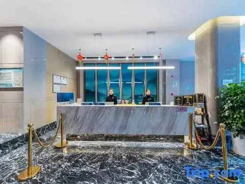 Ичан: Yijin Meiyi Hotel (Yichang Binjiang Park CBD Shopping Center)