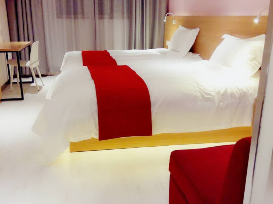 Суцянь: Pod Inn Sihong Tiyu North Road