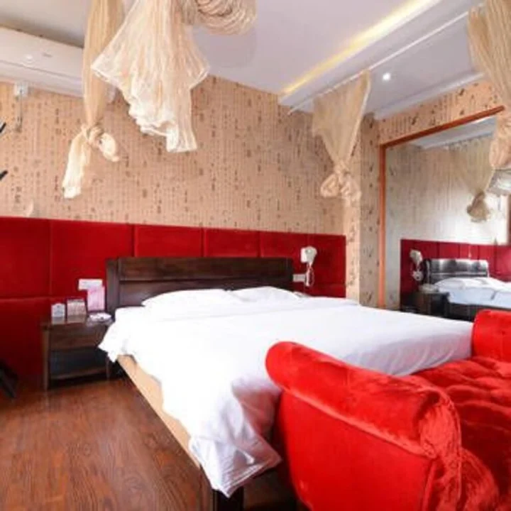 Чжэньцзян: Yihe Express Chain Hotel (Zhenjiang South High-speed Railway Station)
