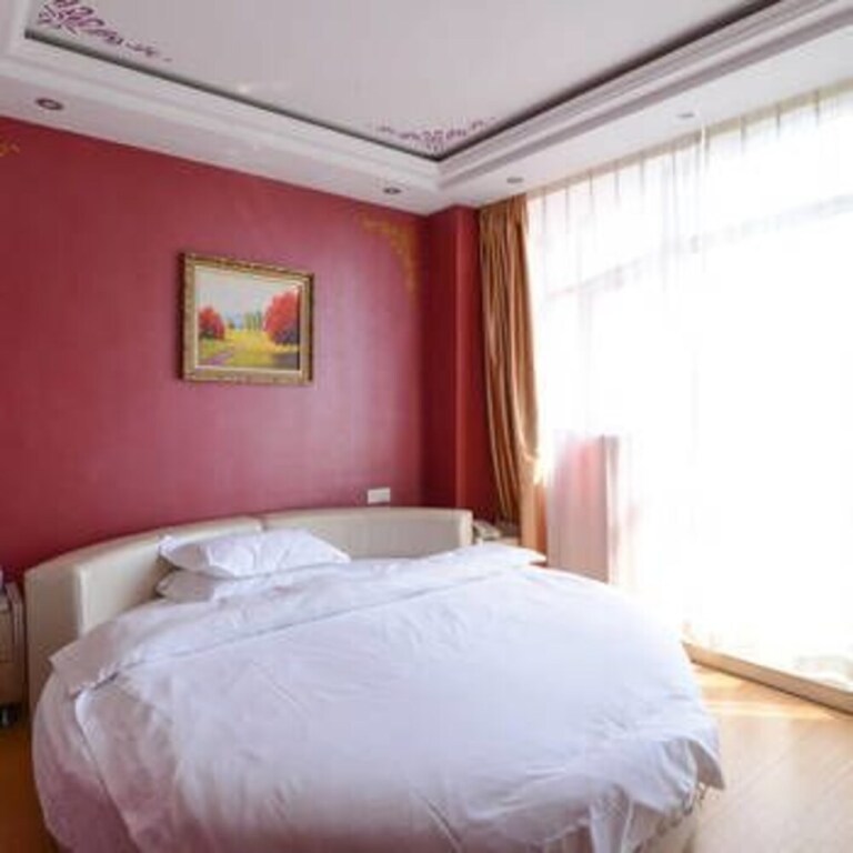Чжэньцзян: Yihe Express Chain Hotel (Zhenjiang South High-speed Railway Station)