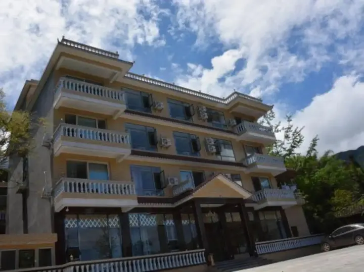 Яань: Ruixinju Hotel