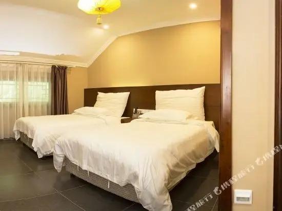 Уян: Mengyu Qianxun Travel Hotel (Zhenyuan Ancient City Scenic Area)