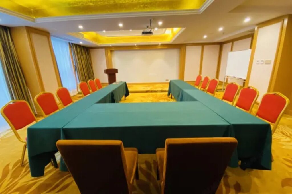 Ухань: Vienna Hotel (Wuhan Central China Normal University, Huquan Metro Station)
