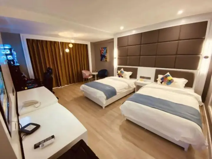 Юйси: Yuxi Jiangxin E-Sports Hotel