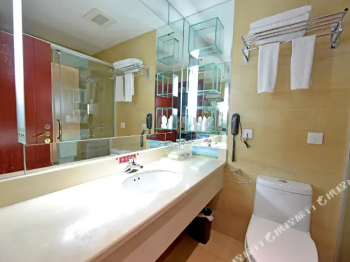 Юйси: Yuxi Jiangxin E-Sports Hotel