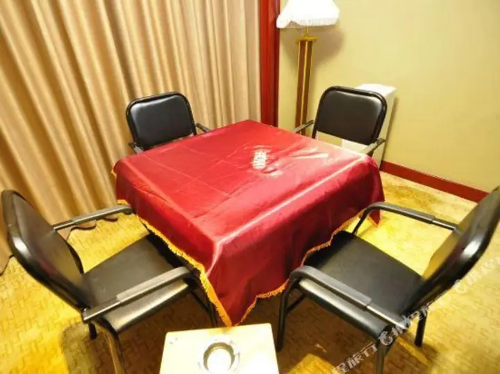 Юйси: Yuxi Jiangxin E-Sports Hotel