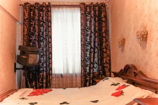 Москва: Меблированные комнаты Next to the Zoo!