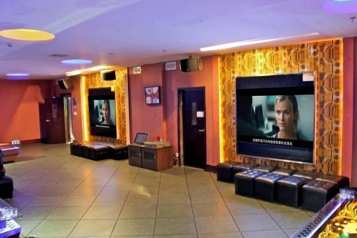 Джиангме: Huangguang Holiday Hotel