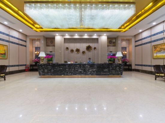 Цзиньюань: Golden Maple Hotel