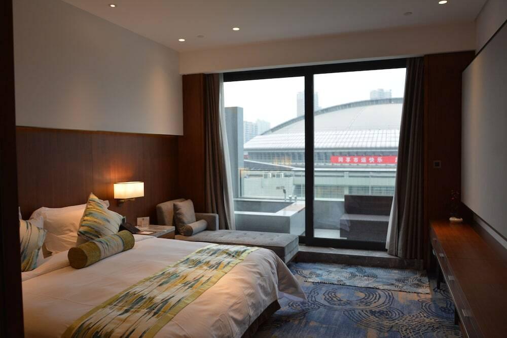 Лоян: Yading Peninsula Hotel