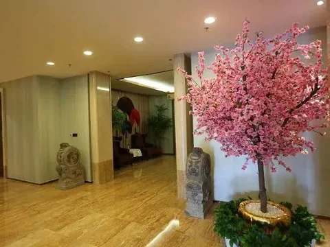 Даньдун: Phoenix Mountain Hotel
