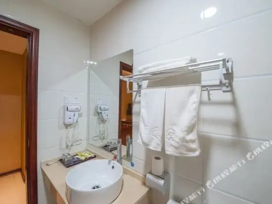 Яньчэн: Home Inn Huayi Selected Hotel (Yancheng Sheyang Bus Station)