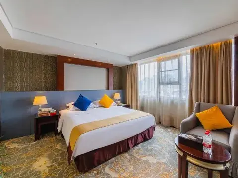 Цзуньи: New Joy Hotel (Internatial Trade Spring Department Store Shopping)