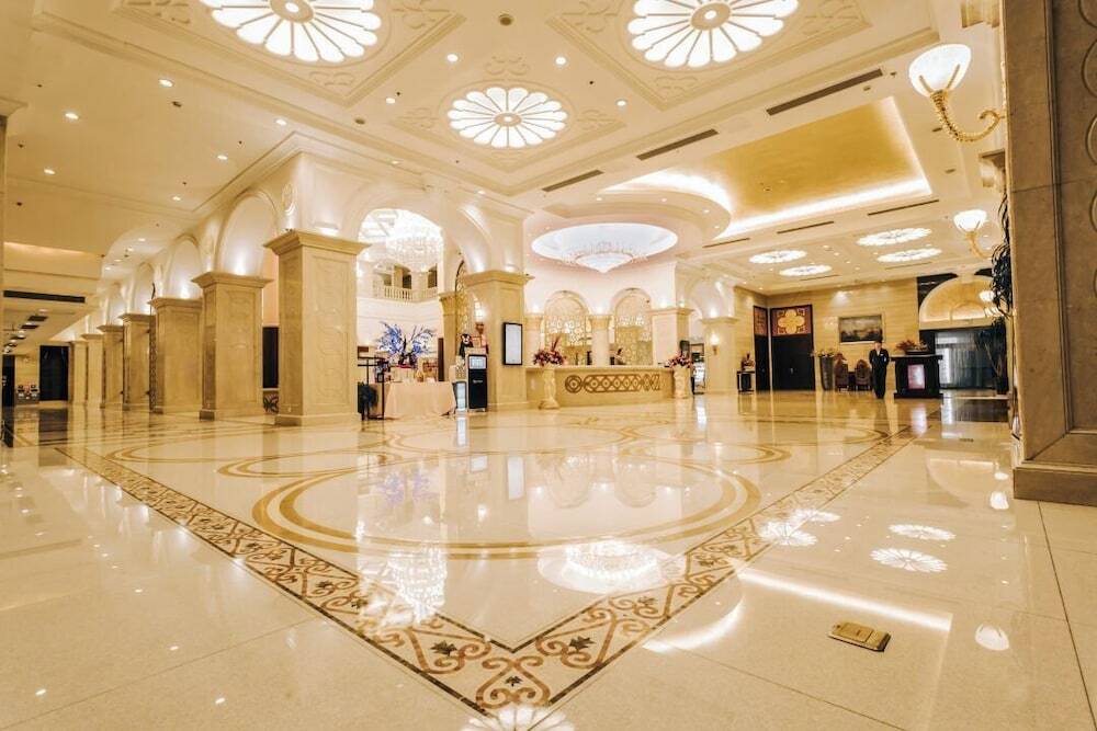 Нанкин: Nanjing Suning Universal Hotel